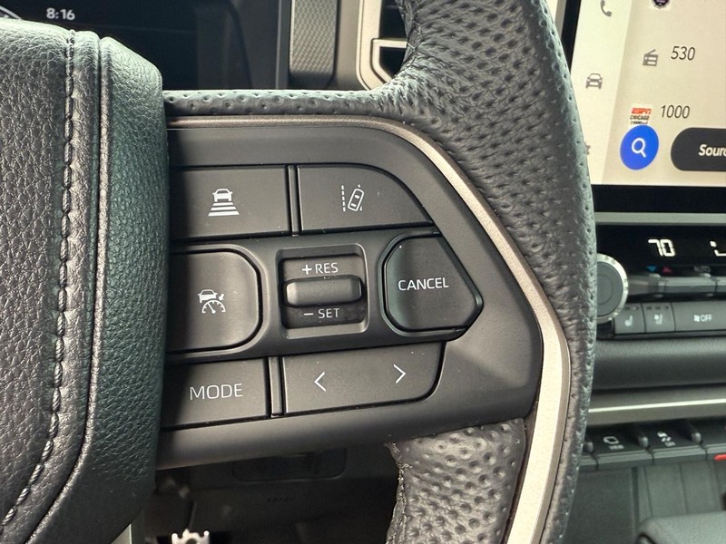 Toyota Tundra 4WD Vehicle Image 21