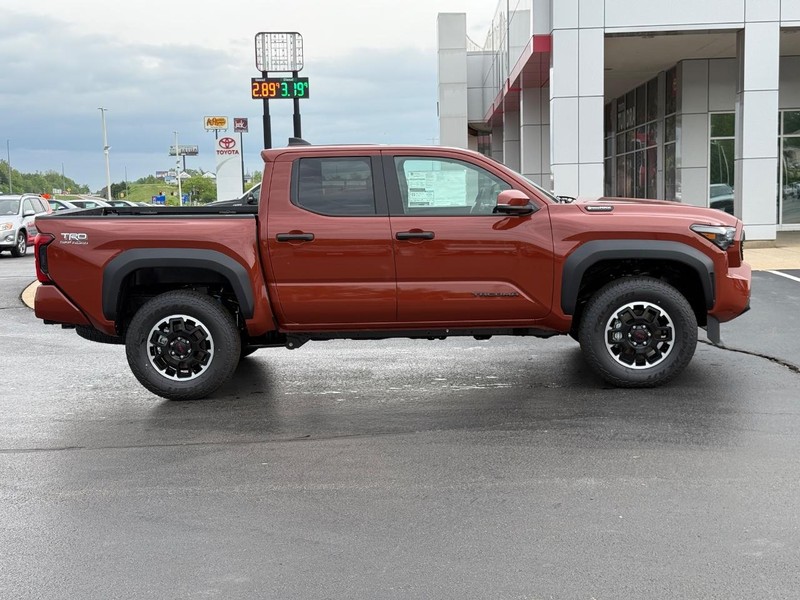 Toyota Tacoma 4WD Hybrid Vehicle Image 2
