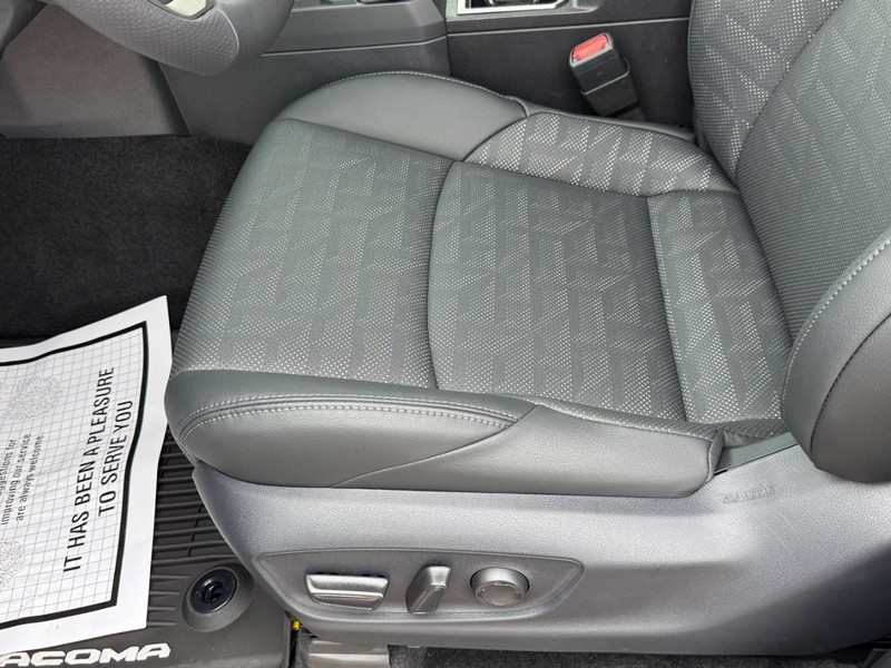 Toyota Tacoma 4WD Hybrid Vehicle Image 12