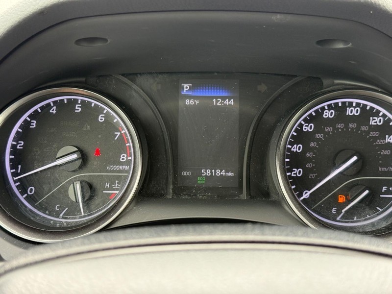 Toyota Camry Vehicle Image 18