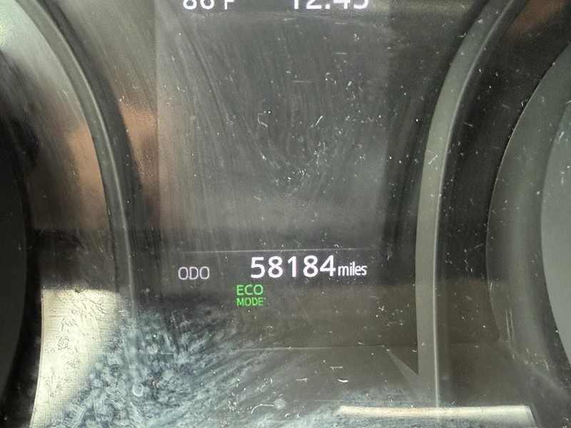 Toyota Camry Vehicle Image 19
