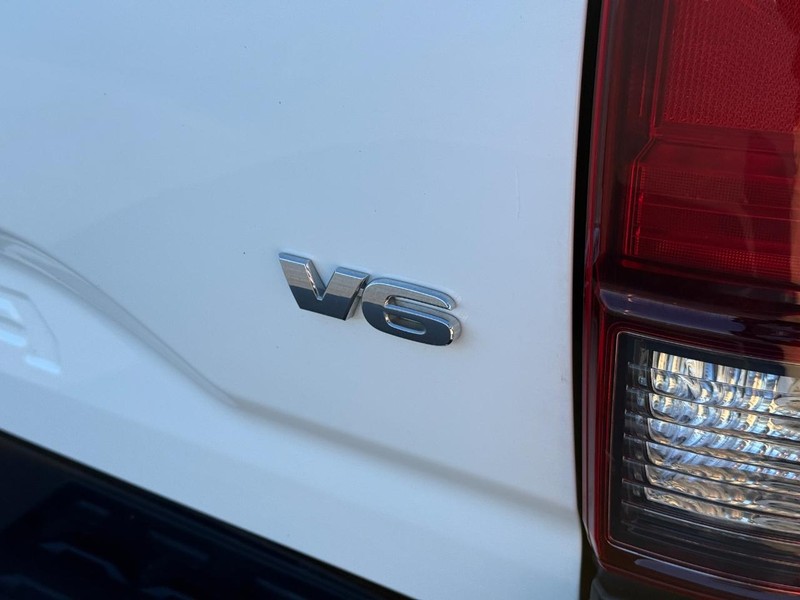 Toyota Tacoma 4WD Vehicle Image 5