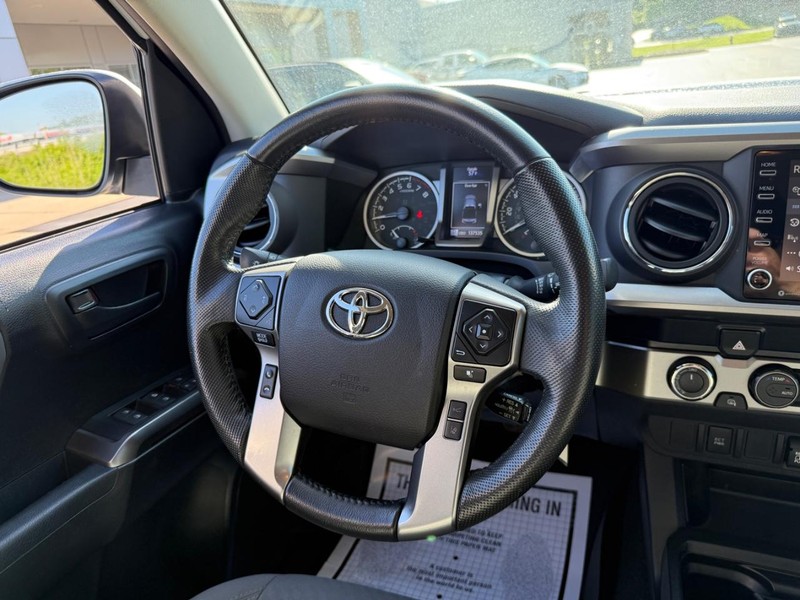 Toyota Tacoma 4WD Vehicle Image 13