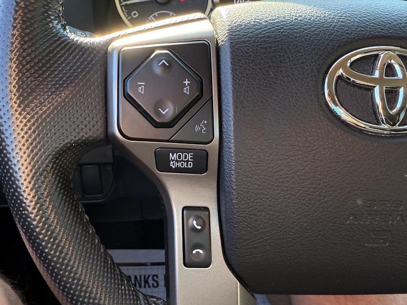 Toyota Tacoma 4WD Vehicle Image 17