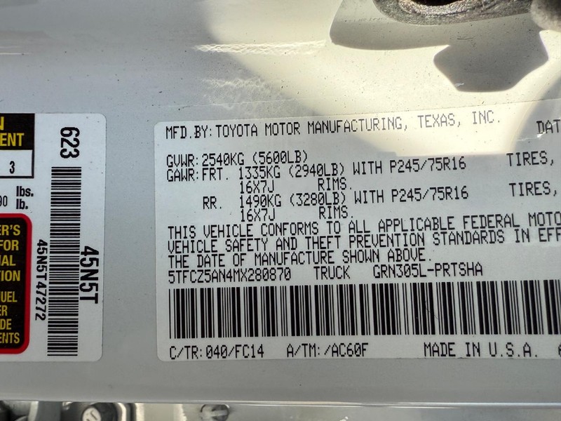 Toyota Tacoma 4WD Vehicle Image 23