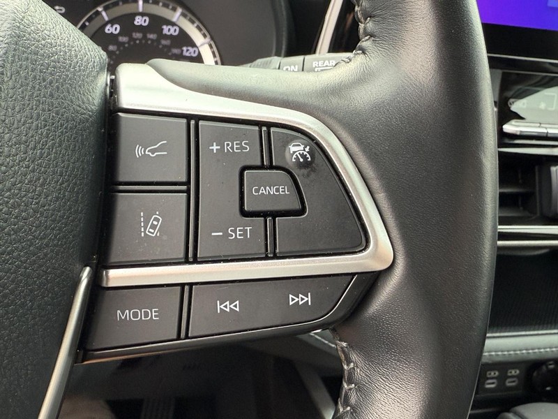 Toyota Highlander Vehicle Image 19
