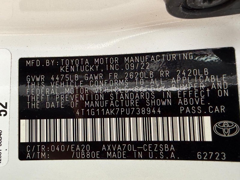 Toyota Camry Vehicle Image 22