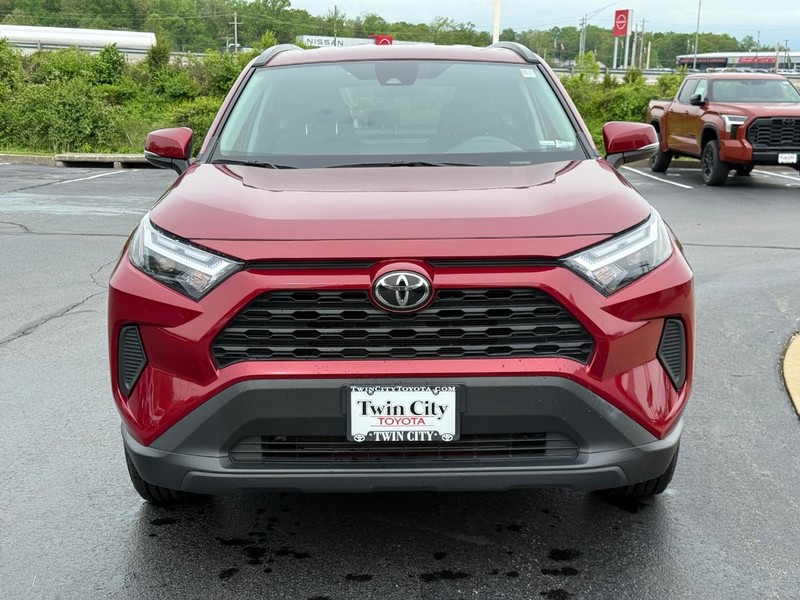 Toyota RAV4 Vehicle Image 10