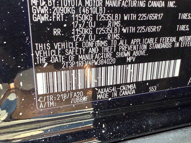 Toyota RAV4 Vehicle Image 18