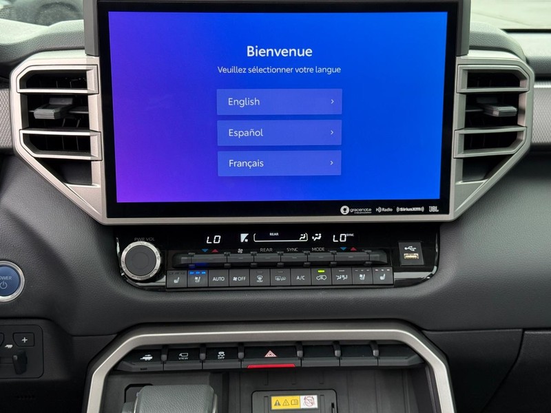 Toyota Sequoia Vehicle Image 13