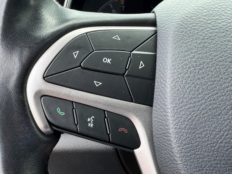 Jeep Grand Cherokee Vehicle Image 18