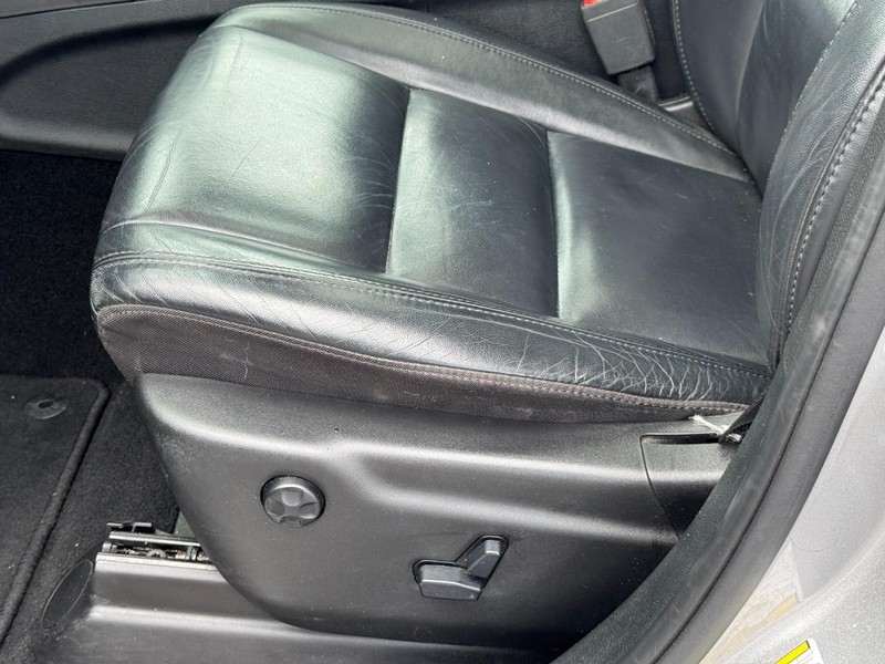Jeep Grand Cherokee Vehicle Image 28