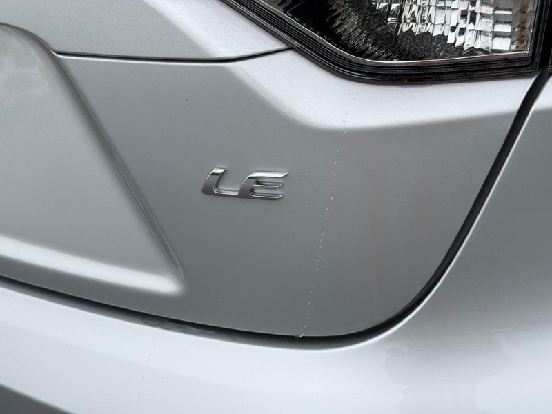 Toyota Corolla Vehicle Image 5