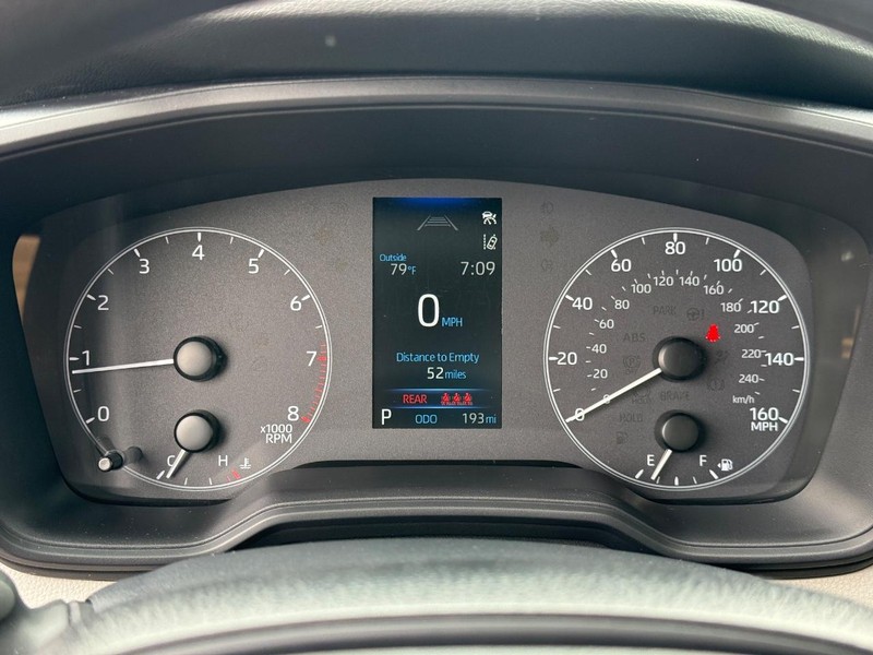 Toyota Corolla Vehicle Image 18