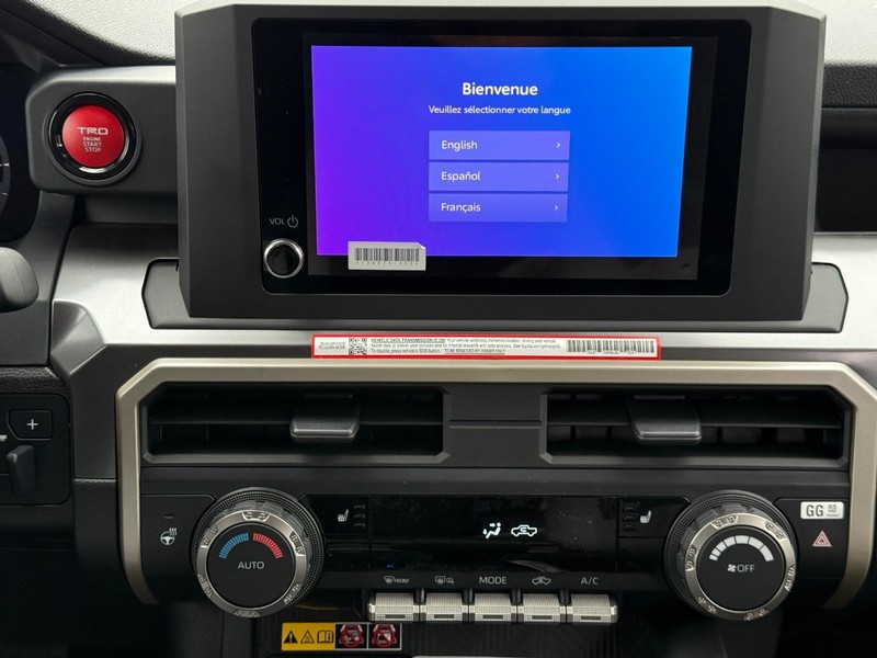 Toyota Tacoma 4WD Vehicle Image 9