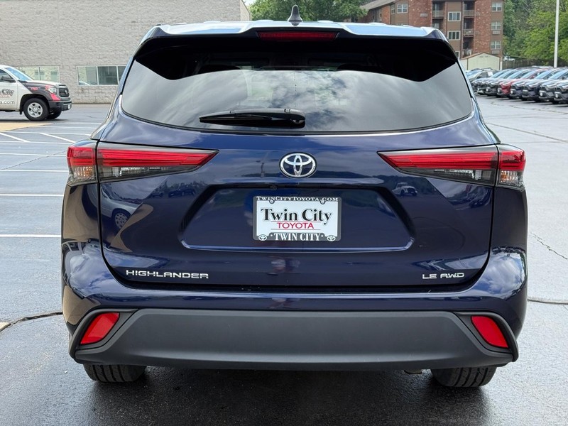 Toyota Highlander Vehicle Image 5