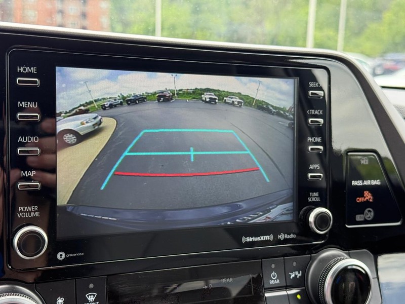 Toyota Highlander Vehicle Image 22