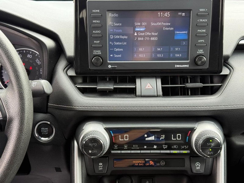 Toyota RAV4 Vehicle Image 13