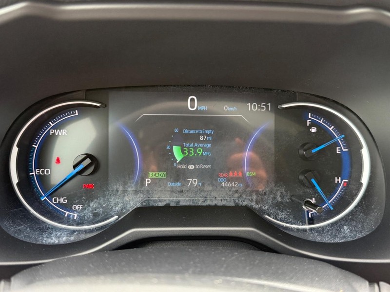 Toyota RAV4 Hybrid Vehicle Image 19