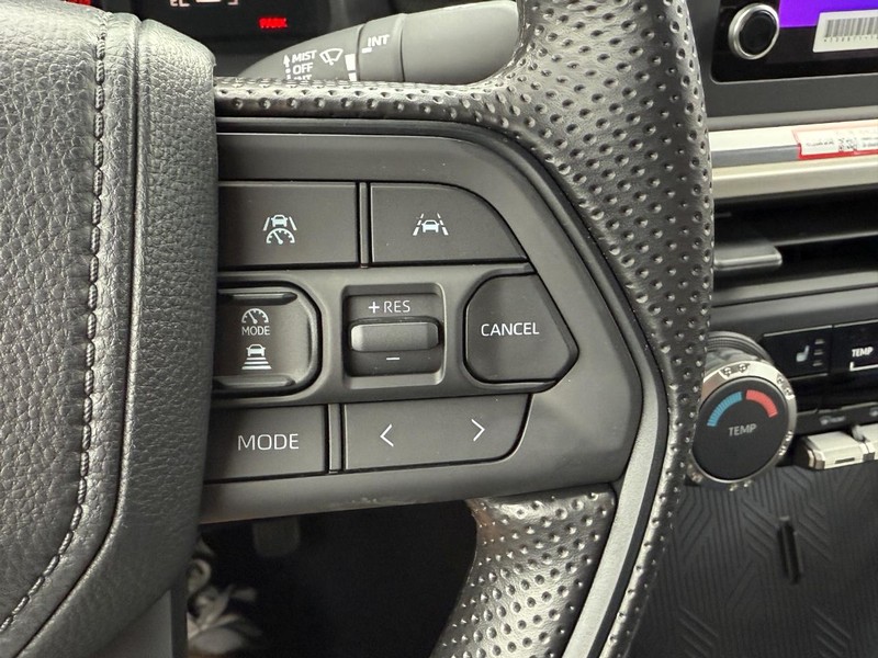 Toyota Tacoma 4WD Vehicle Image 13