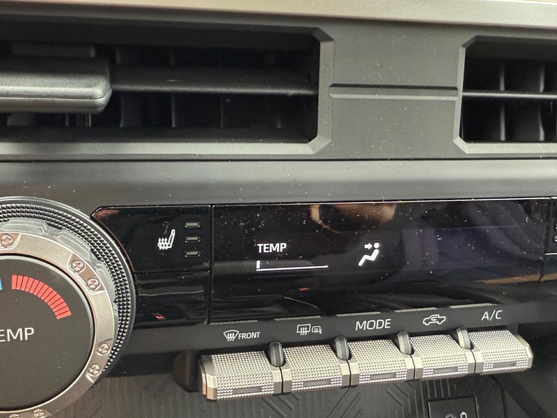 Toyota Tacoma 4WD Vehicle Image 16