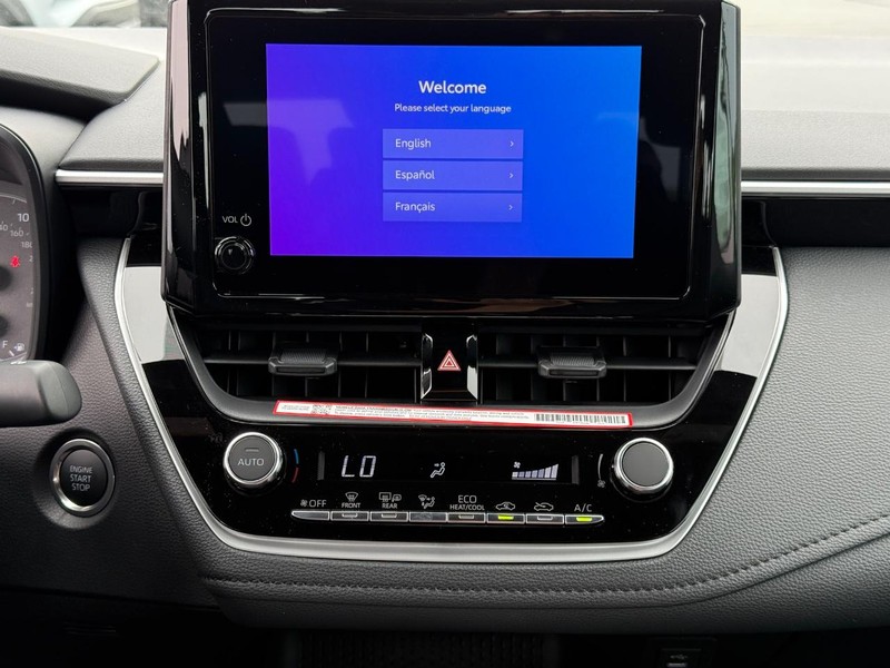 Toyota Corolla Vehicle Image 9