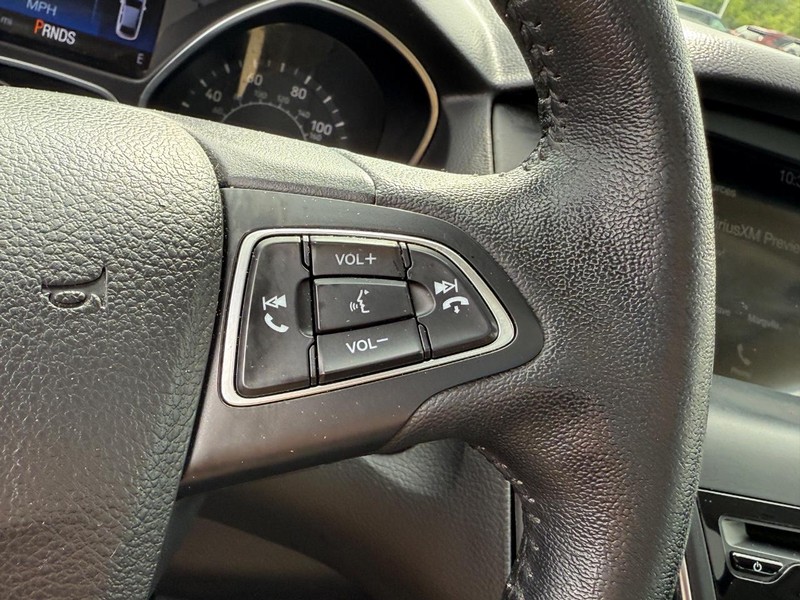 Ford Focus Vehicle Image 19