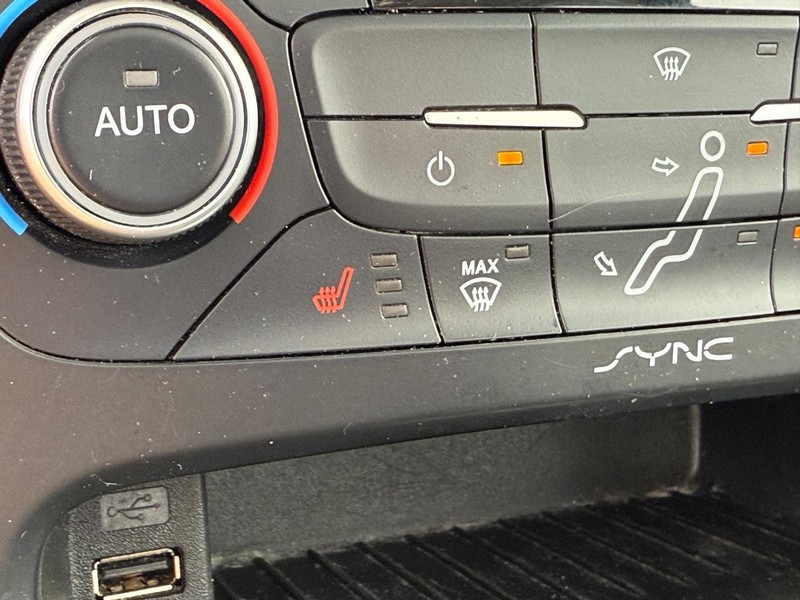 Ford Focus Vehicle Image 23