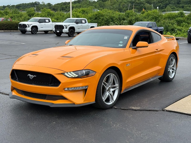 Ford Mustang Vehicle Image 9