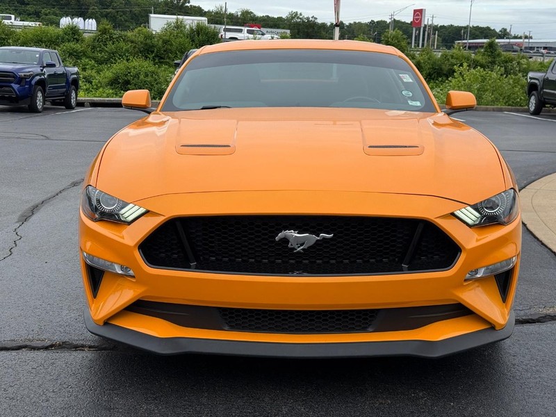 Ford Mustang Vehicle Image 10