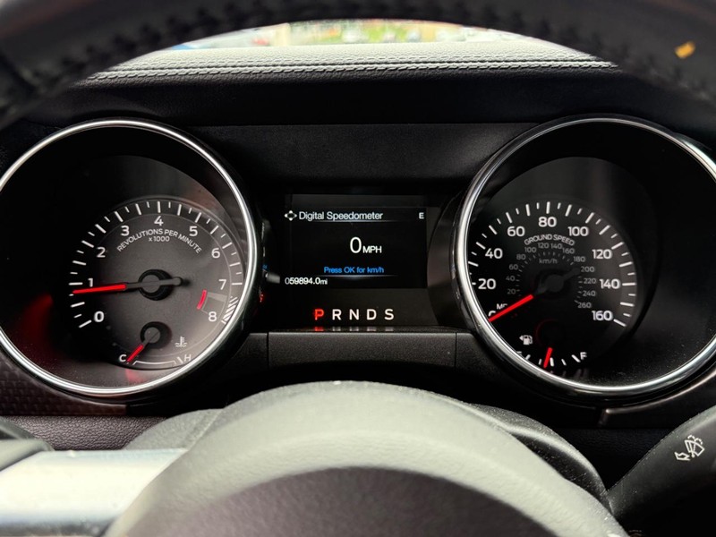 Ford Mustang Vehicle Image 18