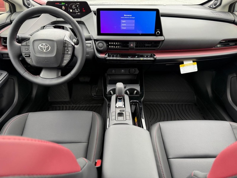 Toyota Prius Plug-In Hybrid Vehicle Image 7