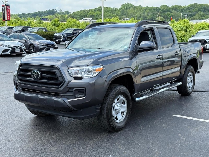 Toyota Tacoma 4WD Vehicle Image 9