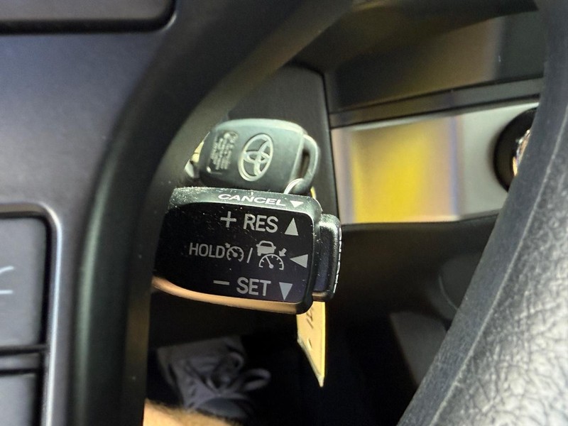 Toyota Tacoma 4WD Vehicle Image 19