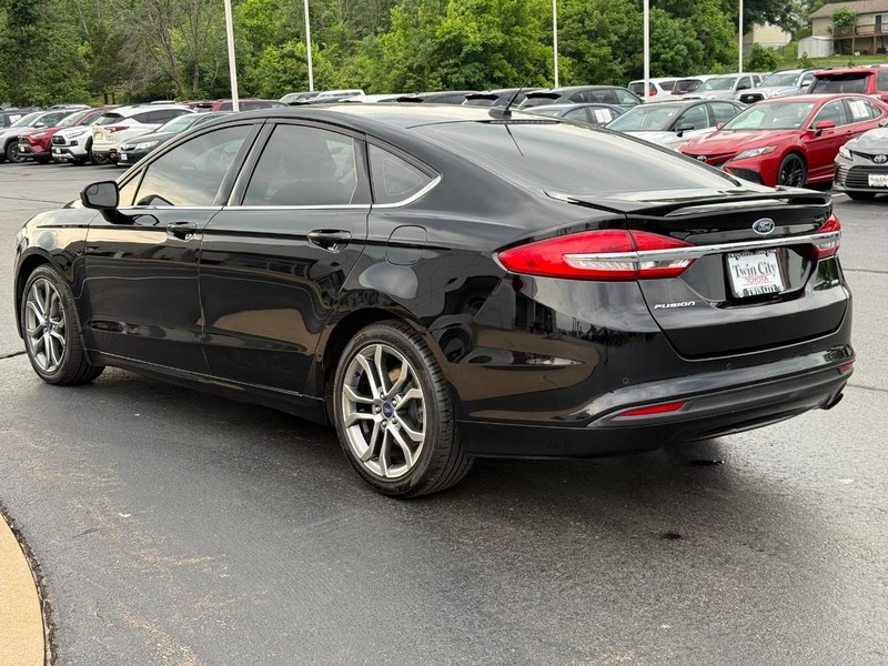 Ford Fusion Vehicle Image 7