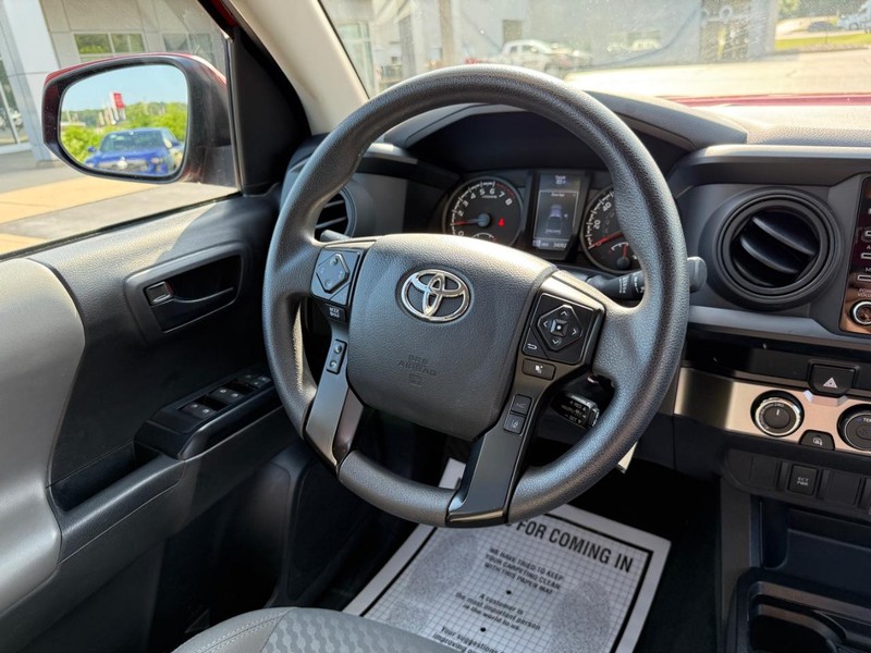Toyota Tacoma 4WD Vehicle Image 13