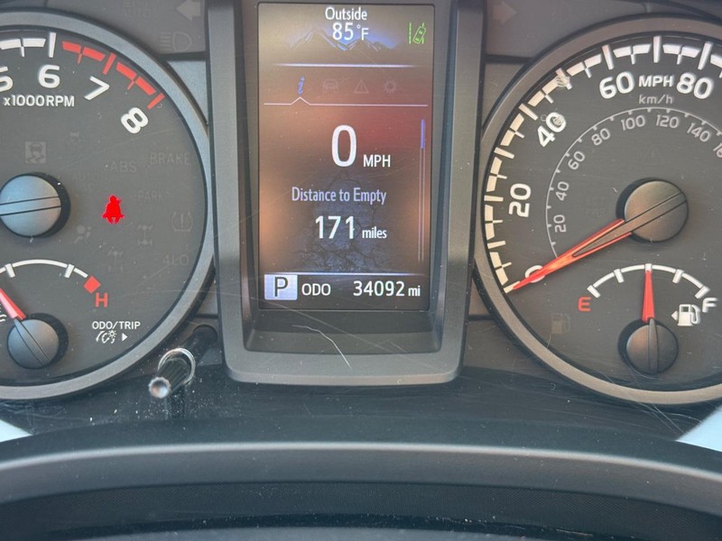 Toyota Tacoma 4WD Vehicle Image 21