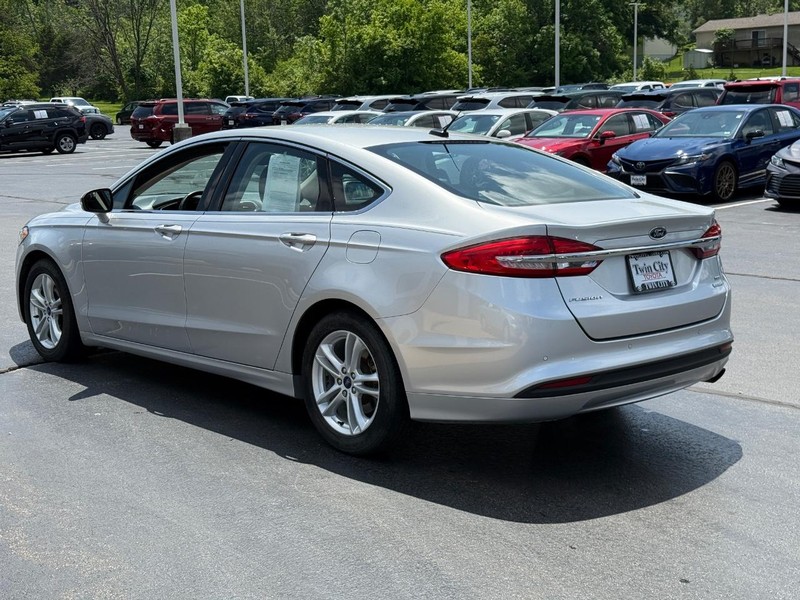 Ford Fusion Vehicle Image 7