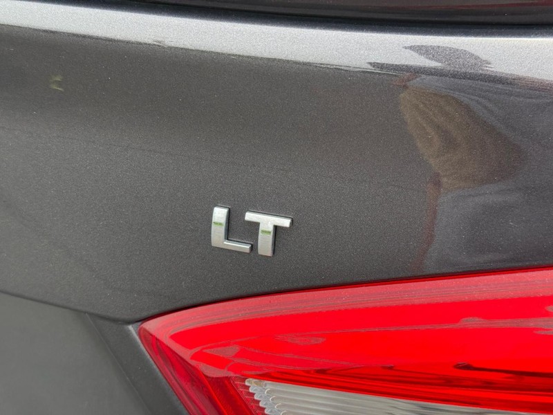 Chevrolet Cruze Vehicle Image 6