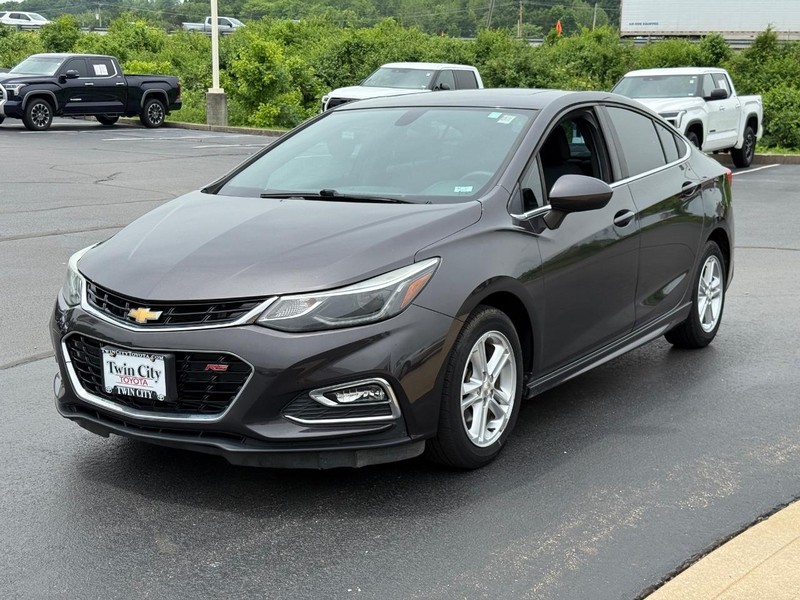 Chevrolet Cruze Vehicle Image 9