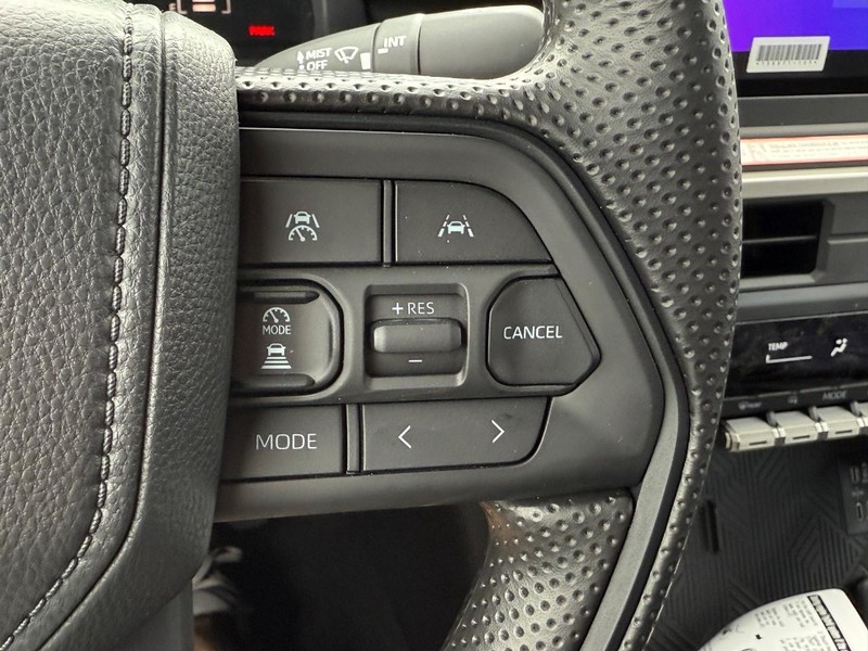 Toyota Tacoma 4WD Vehicle Image 12