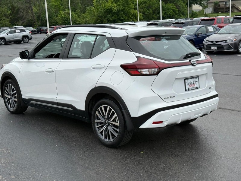 Nissan Kicks Vehicle Image 6