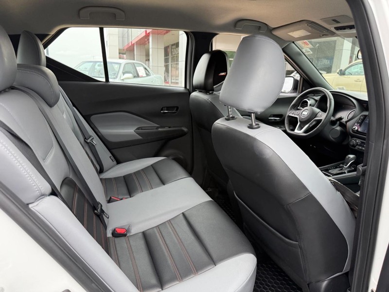 Nissan Kicks Vehicle Image 10