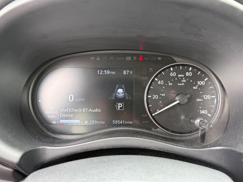 Nissan Kicks Vehicle Image 17