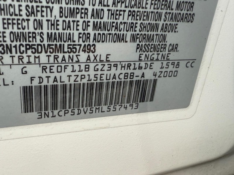 Nissan Kicks Vehicle Image 21