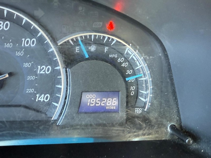 Toyota Camry Vehicle Image 20