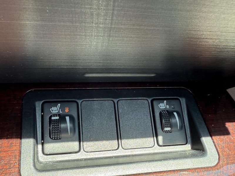 Toyota Camry Vehicle Image 22