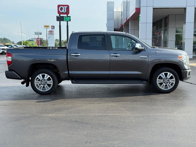 Toyota Tundra 4WD Truck Vehicle Image 2