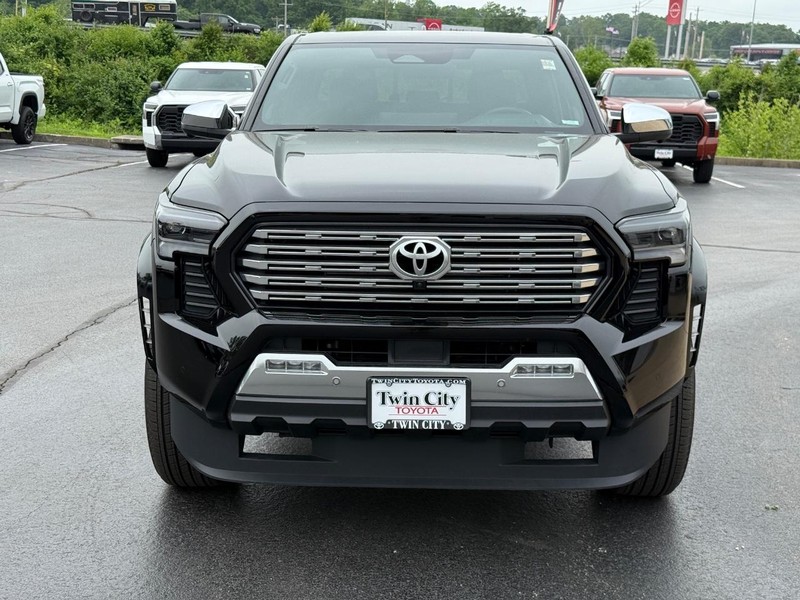 Toyota Tacoma 4WD Vehicle Image 10