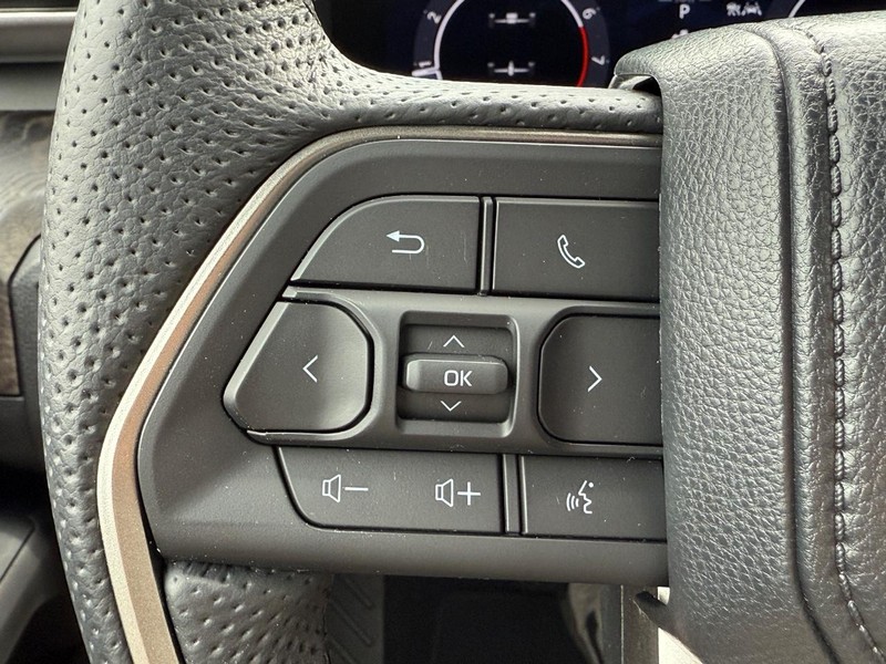 Toyota Tacoma 4WD Vehicle Image 17